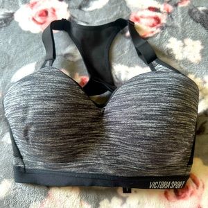 VS Sports Bra 32DDD